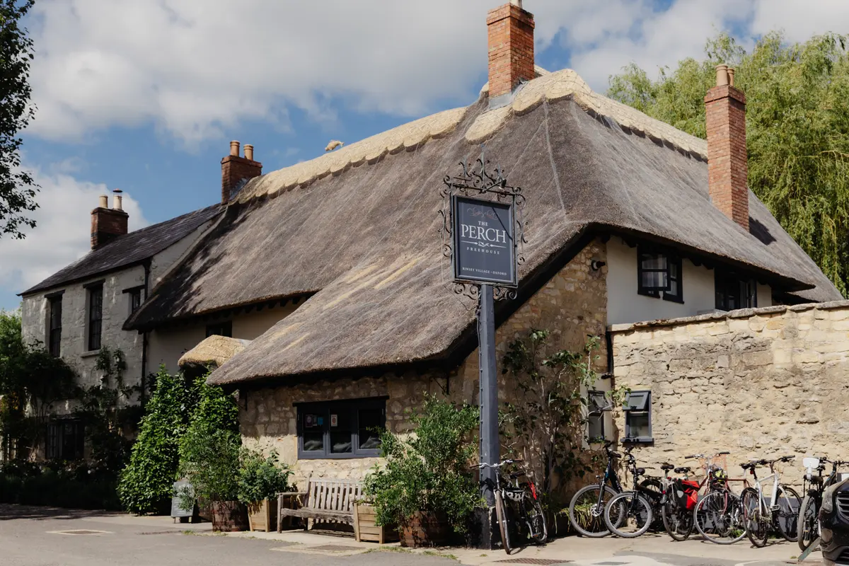 The Perch Inn Oxford pub and wedding venue.