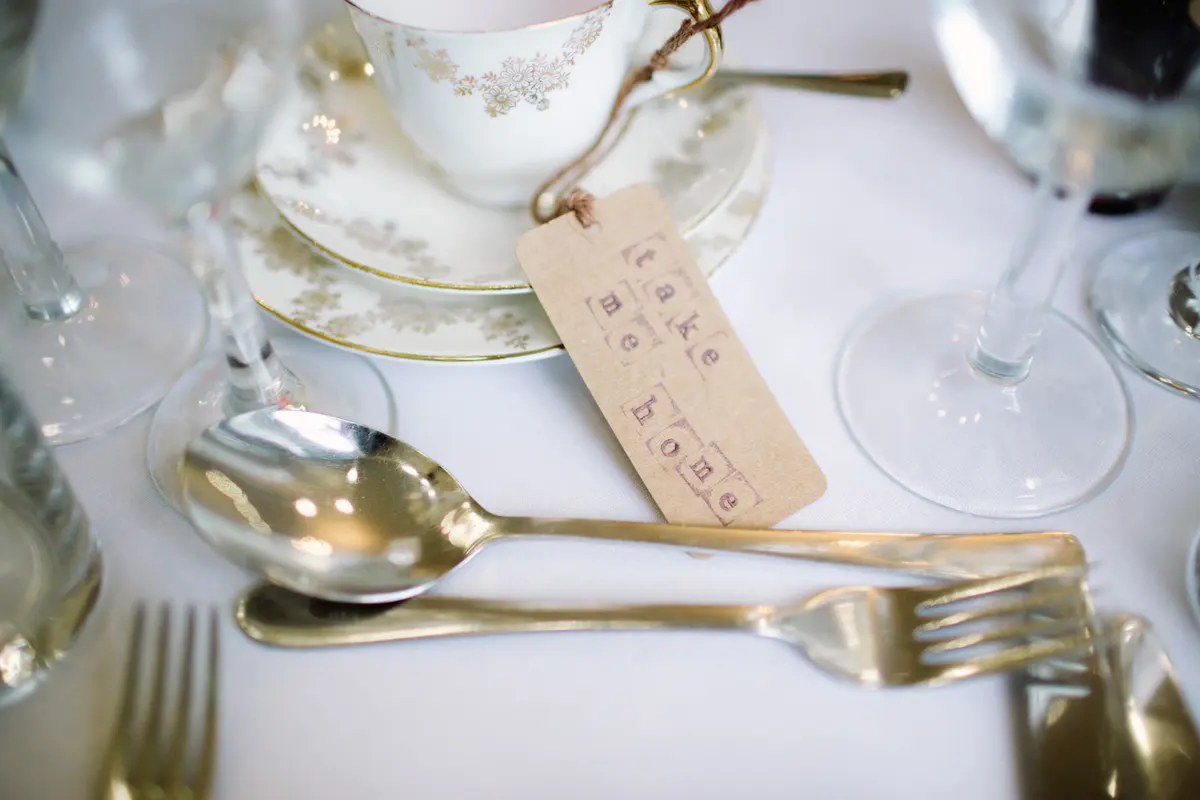 wedding favours for weddings on a budget