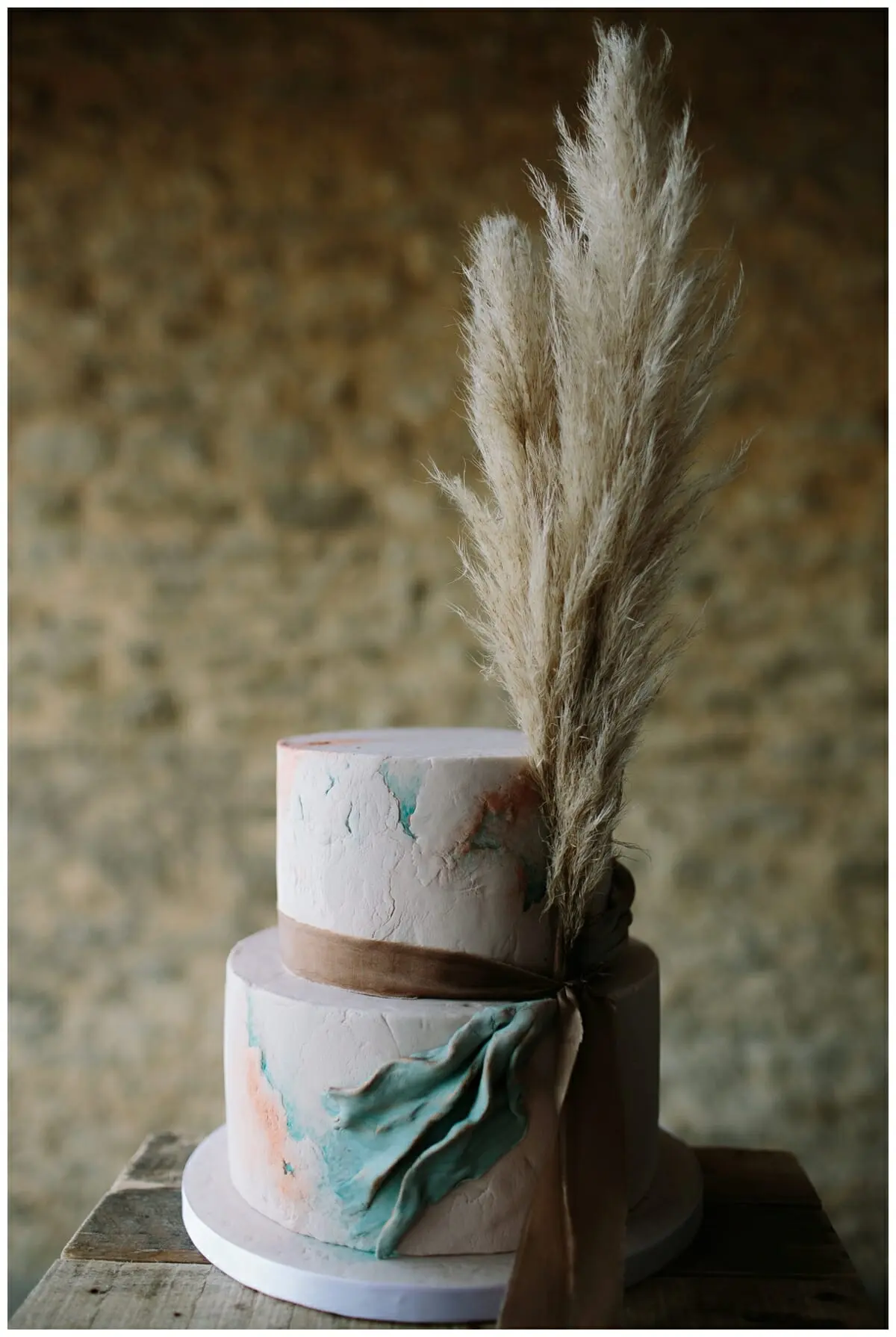 ALTERNATIVE WEDDING CAKE - OXFORDSHIRE