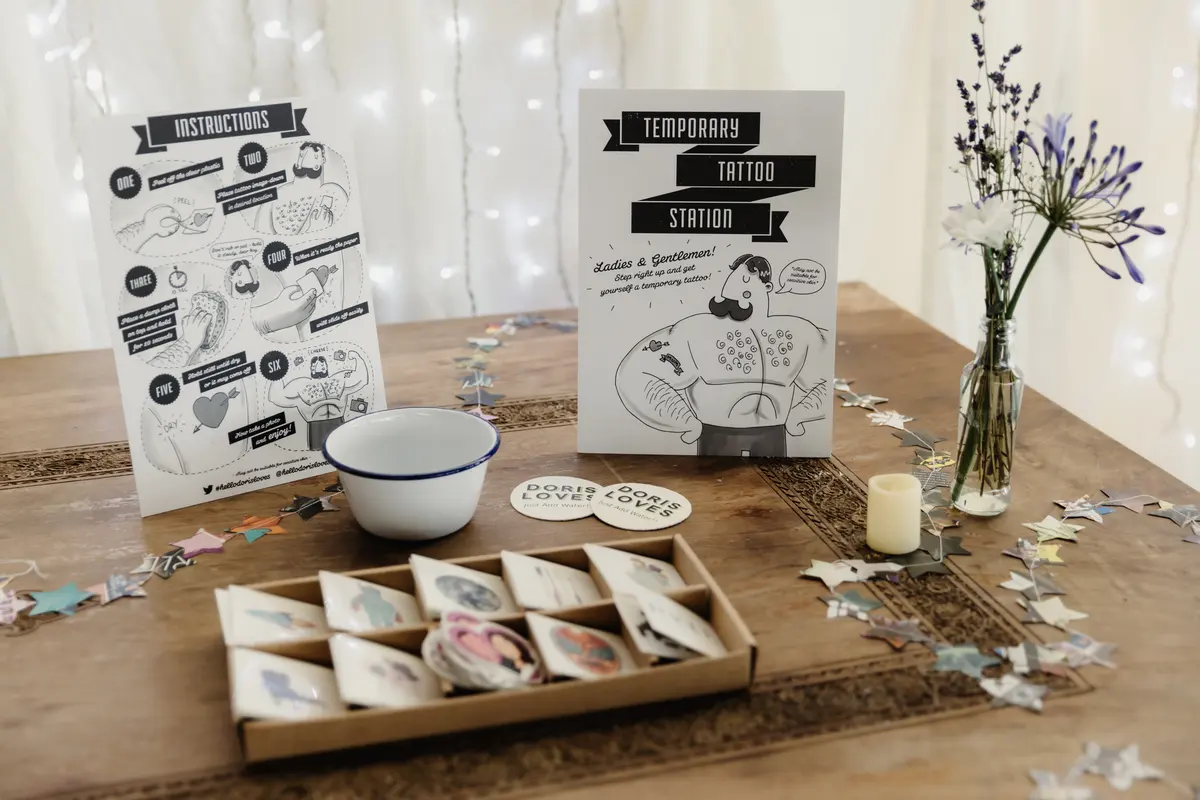 Temporary tattoos at Maud & Ian’s wedding